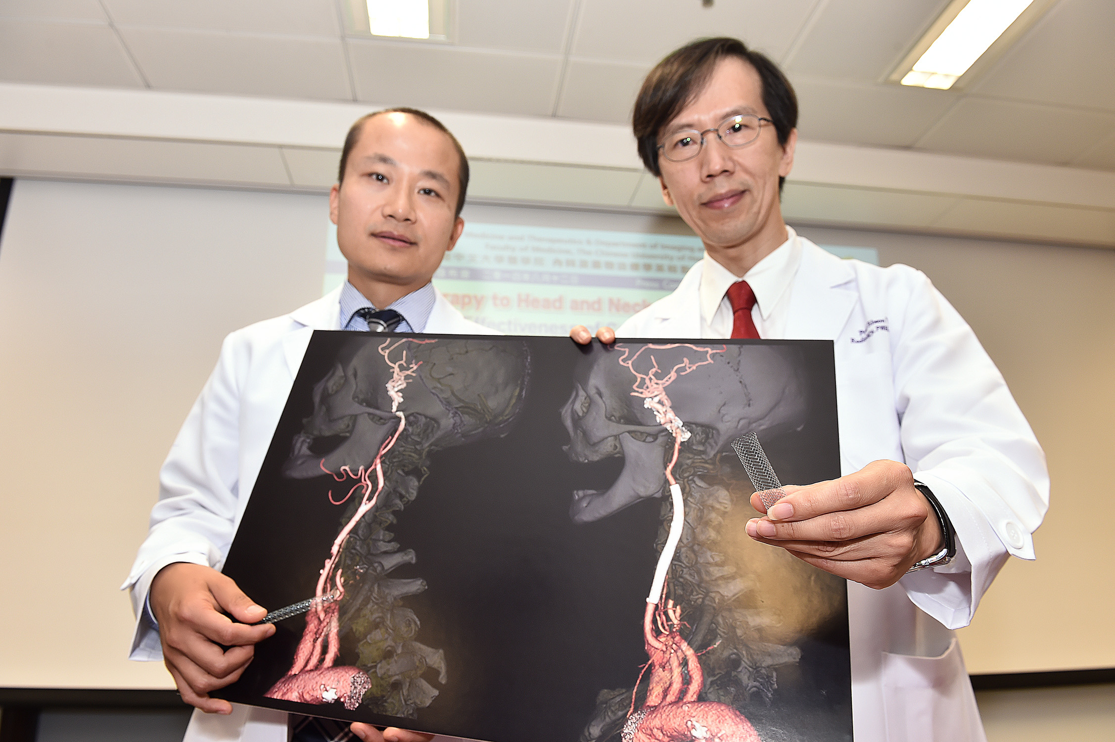 Dr. Thomas Leung (left), Lee Quo Wei Associate Professor of Neurology, Department of Medicine and Therapeutics