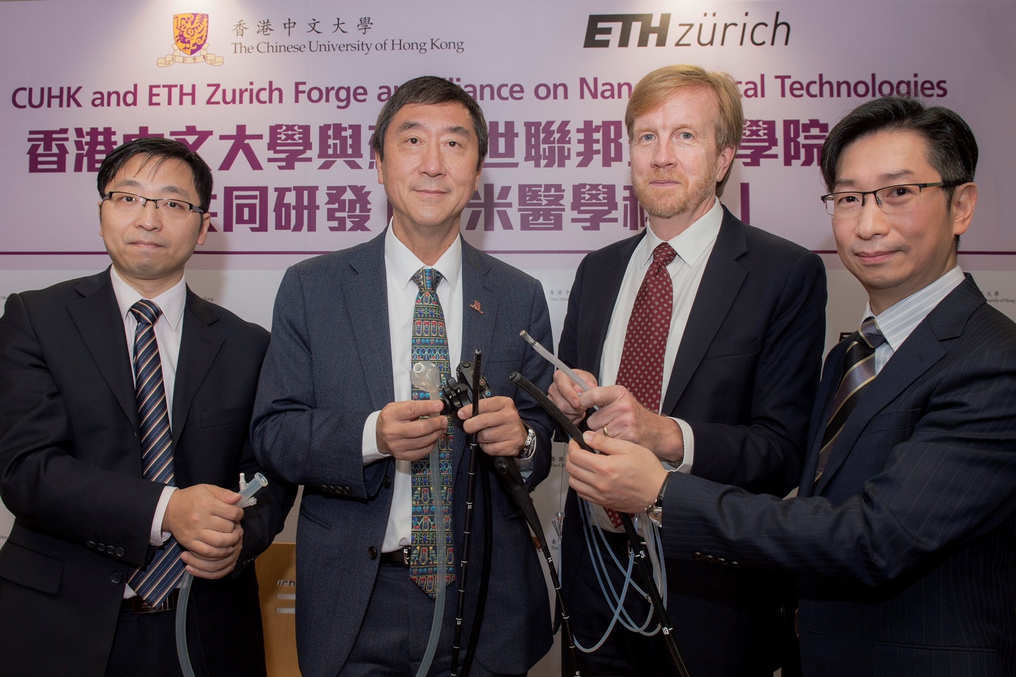  The Chinese University of Hong Kong (CUHK) and ETH Zurich are forging an alliance to develop innovative technologies for gastrointestinal diseases. (From left) Prof. Li ZHANG, Assistant Professor, Department of Mechanical and Automation Engineering, CUHK; Prof. Joseph SUNG, Vice-Chancellor and President, CUHK; Prof. Dr. Bradley NELSON, Head of Institute of Robotics and Intelligent Systems, ETH Zurich and Prof. Philip CHIU, Director of the Chow Yuk Ho Technology Centre for Innovative Medicine, Faculty of Medicine, CUHK.