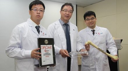 CUHK Introduces New Material for Osteoporosis-related Bone Fracture Effectively Reduces Healing Time and Enhances Bone Strength Both by 30%