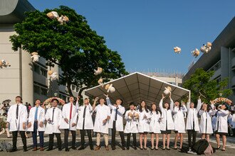 CU Medicine Medical freshmen took a group photo