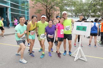 Group photo of runners