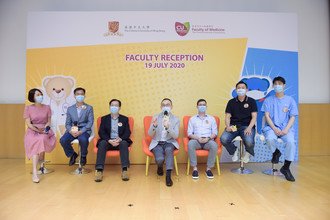 The professors and admission staff answer questions from participants in the Q&A session (From left: Ms. Sammi LEE, Dr. Jason YAM,  Prof. Simon NG, Prof. Vincent MOK, Dr. Jason CHAN, Dr. Jeremy TEOH, Dr. Simon LAM)