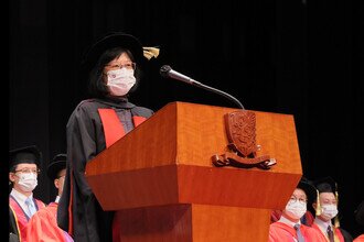 Professor Mai Har SHAM congratulated freshmen in becoming part of the finest medical schools in the world 