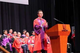 Prof. Francis CHAN, SBS, JP, Dean of Faculty of Medicine of CUHK, congratulates the awardees in his Welcome Address