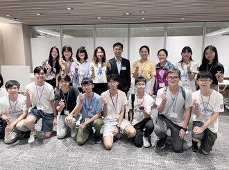 Group photo with CU Medicine professor