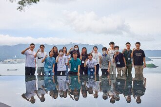 Campus tour led by medical students