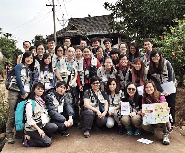 Prof. Vincent Mok, Prof. Emily Chan and medical students conducted humanitarian health intervention in XiShuangBanNa in January.