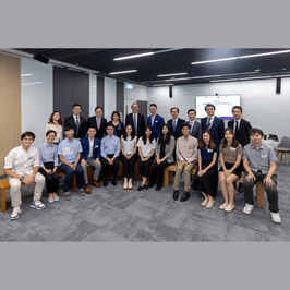 Health Bureau visits CU Medicine to tour advanced medical and education facilities and meet faculty and students