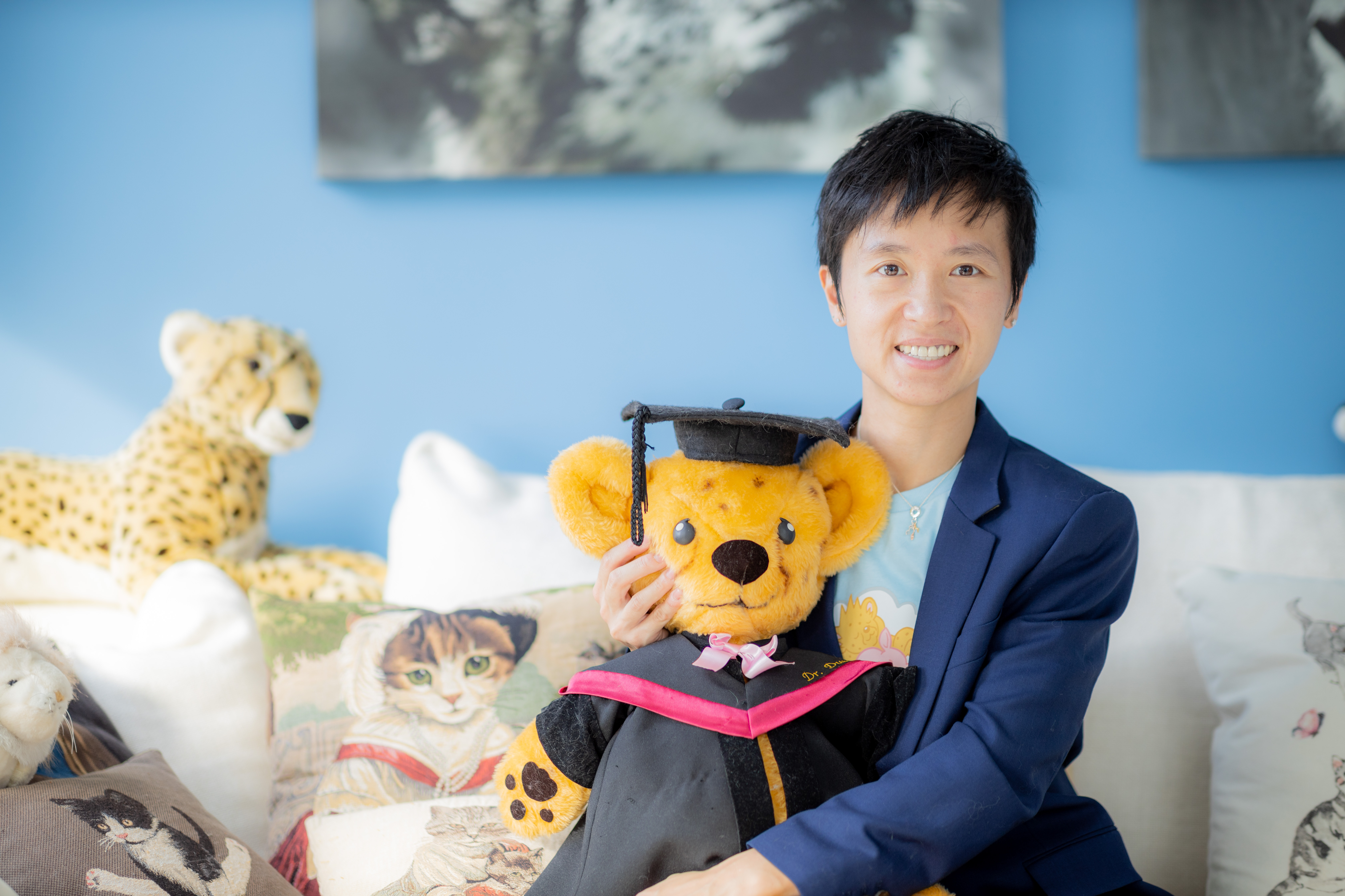 Dr. LIYEUNG Lucci Lugee (MBChB 2011) is the awardee in Cultural Accomplishment 2020 of the CUHK Distinguished Medical Alumni Award