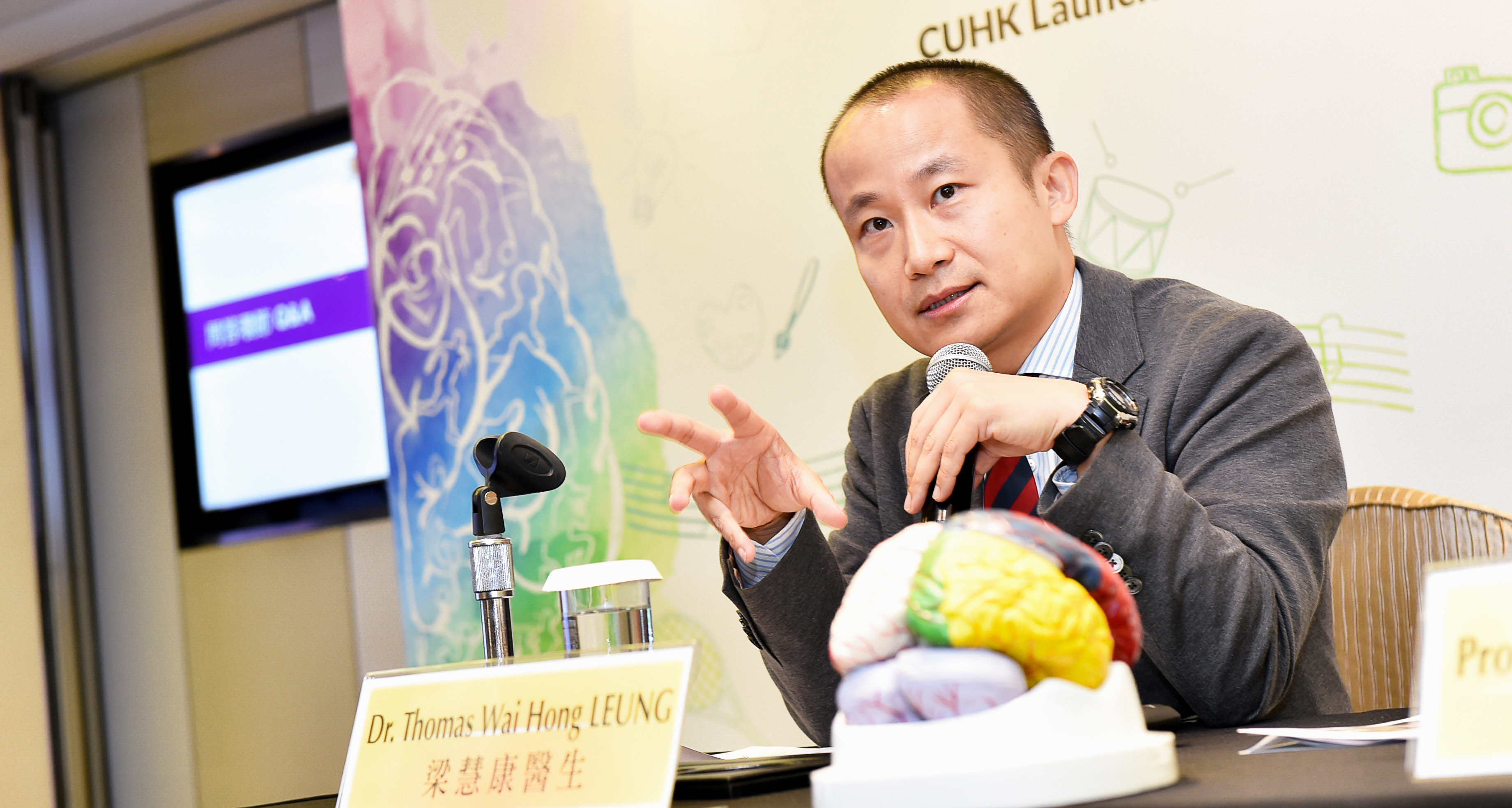 Dr. Thomas LEUNG states that through the Programme, the research team will dissect the intricate interaction between genetic, physical and social factors of neurological diseases, and provide a basis for formulating future healthcare policies.