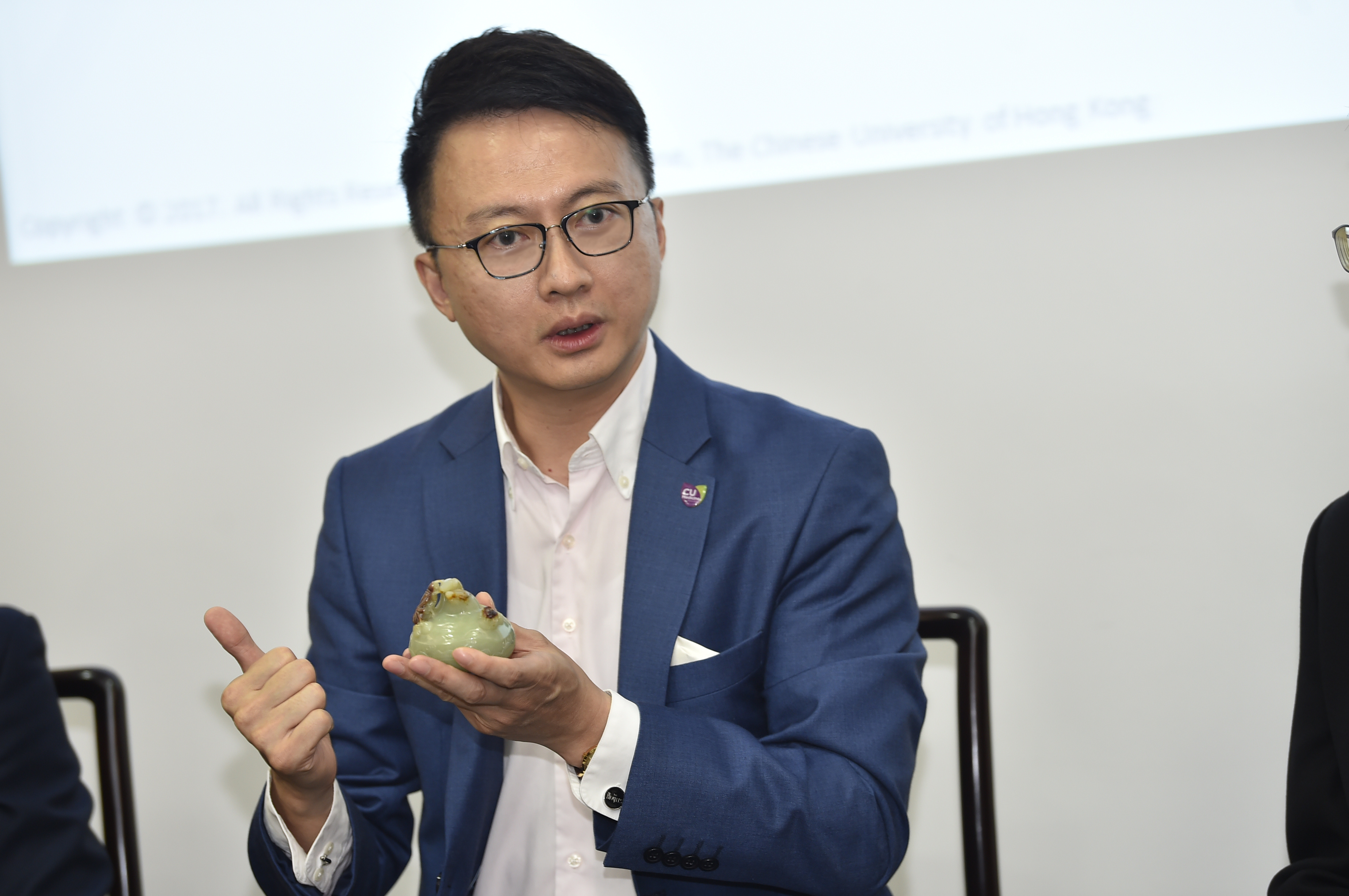 The Faculty of Medicine and the Art Museum of CUHK will jointly launch a museum-based programme to sharpen the medical students’ sensitivity to visual details, textures and shapes of objects, as well as their articulation skills. Professor Francis CHAN, Dean of the Faculty of Medicine at CUHK, highlights that the programme integrates art and science in education. It is a very good training for medical students to appreciate as well as to comprehend what they have seen, and the ultimate objective is to help them better care for their patients.