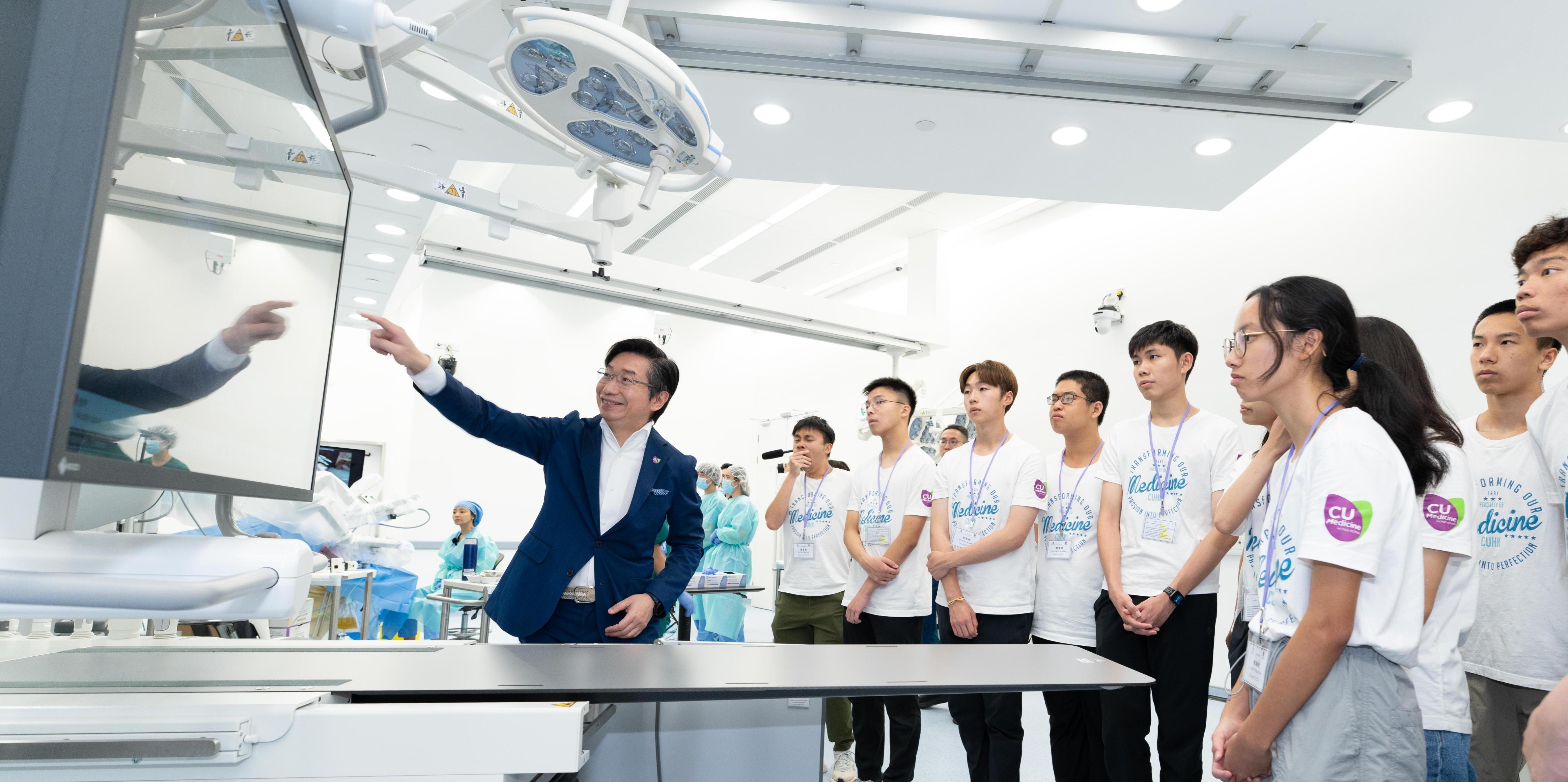 200 local secondary school students were offered a fresh international perspective through this surgery, representing an innovative educational model that integrates clinical training with translational research across borders.